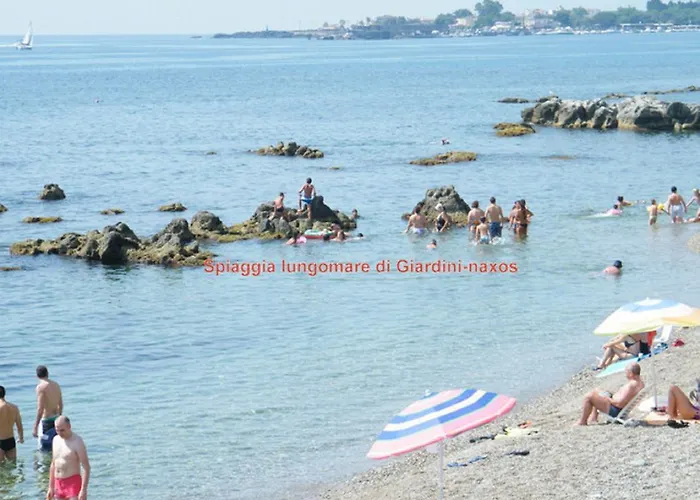 Calliope E Silvia, Giardini Naxos